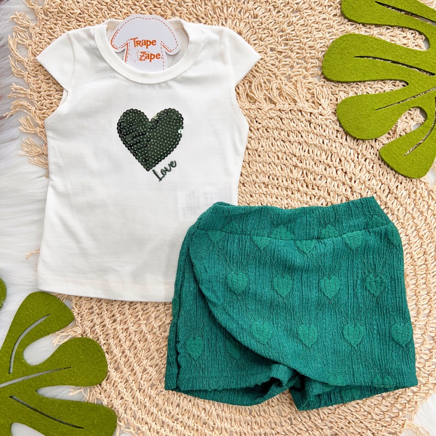 Conj. Blusa Coração Love Paetê e Short Anarruga - Off White e Verde